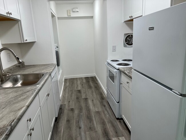 Building Photo - 2114 Pauline Blvd Unit 102 Rental
