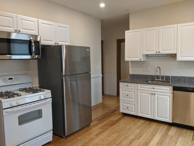 Photo - 9 Belknap St Apartment Unit 3