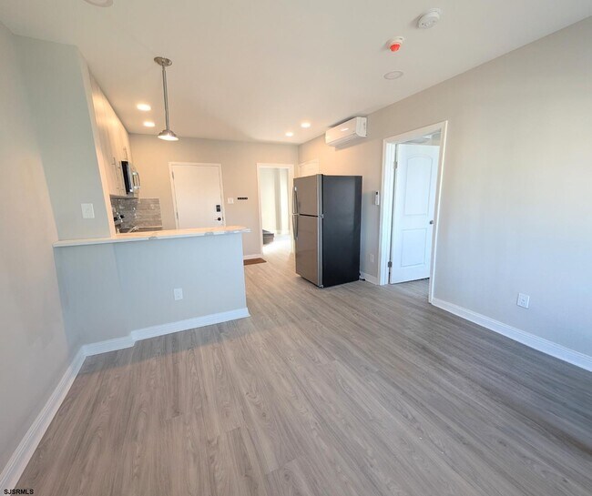 Photo - 101 S Victoria Ave Unit d2