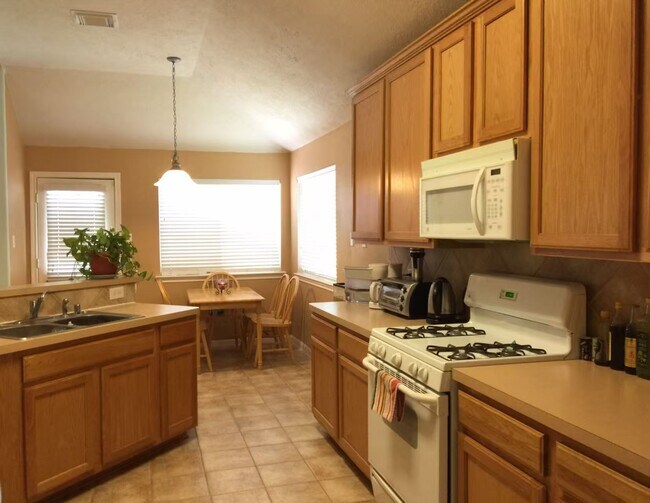 Photo - 19210 Nehoc Ln