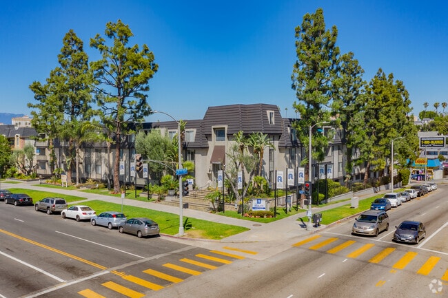 Corner of Lafayette and 3rd St. - Roberts K Town Lafayette Rental