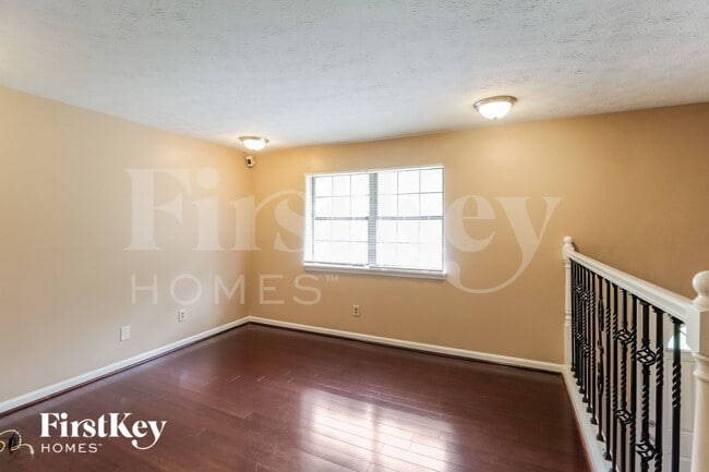 4401 Raven Valley Ct