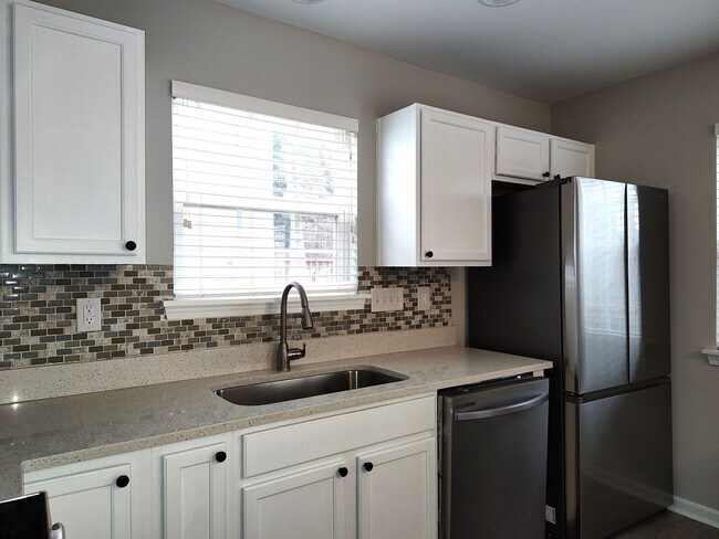 Photo - Two story, 3 Bedroom, 2.5 Bath End Unit Townhome located in the Hanover Community in SC!