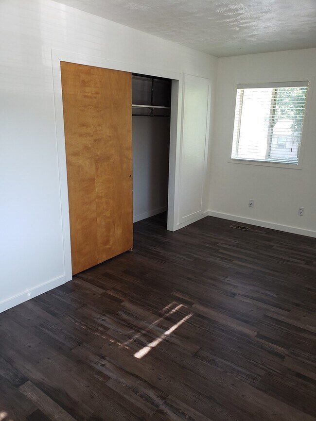 Photo - First month rent free -Spacious Duplex - 8...