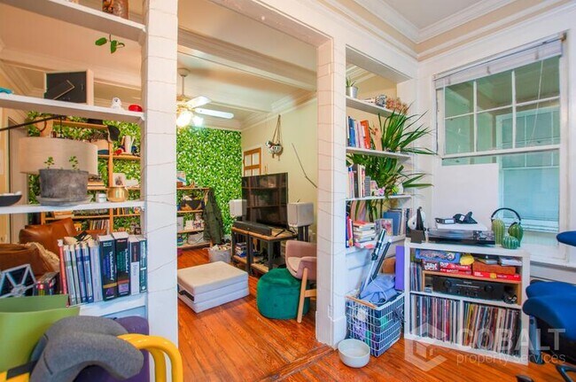 Photo - 729 Bonaventure Ave NE