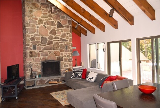 Photo - 132 Pines Dr