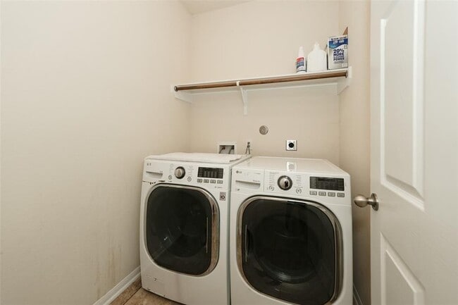 Photo - 3314 Tall Sycamore Trail