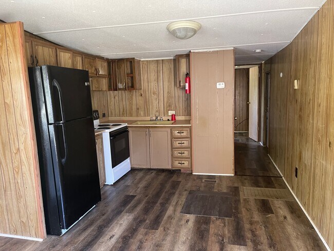 Photo - 6119 Holy Cross Rd