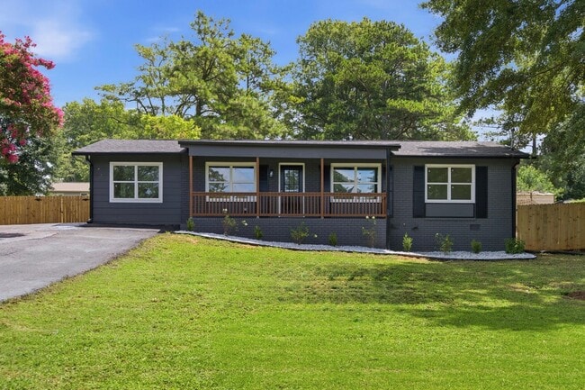 Building Photo - 3201 Hopkins Rd