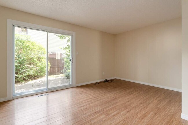 Photo - Cavell Ridge Townhomes