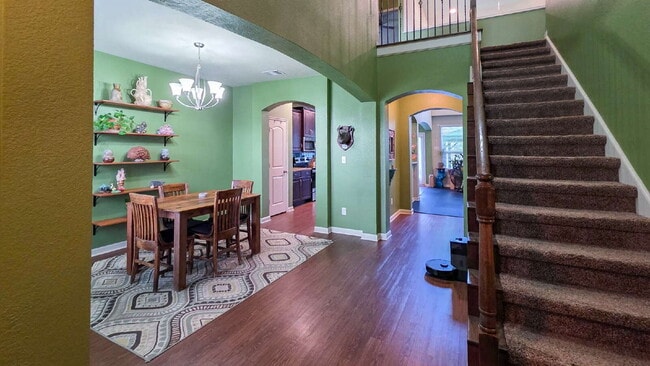 Photo - 2025 Stubbs Dr