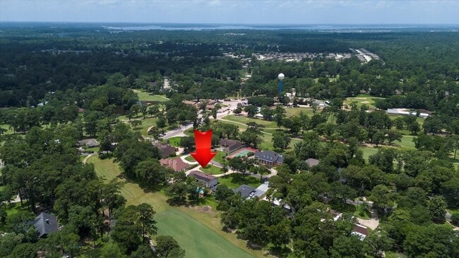 22 Winged Foot Dr