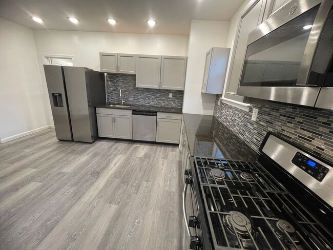 Photo - 2 bedroom Apartment in Mt Washington!