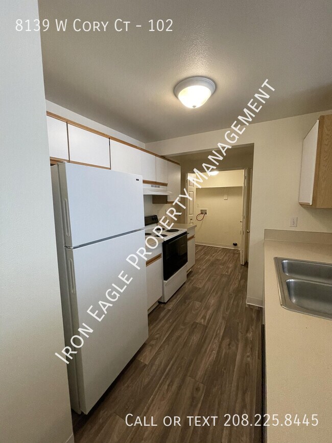 Photo - 8139 W Cory Ct Unidad 102