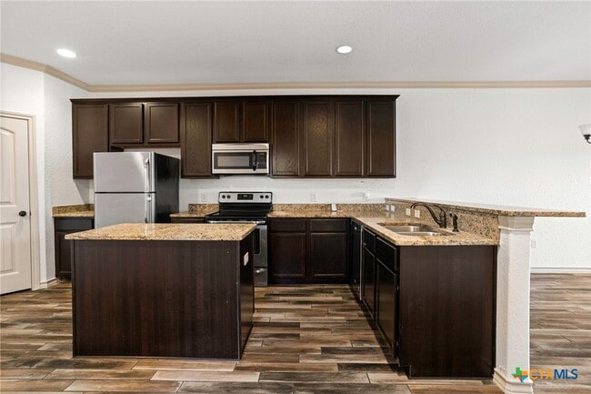 Photo - 1005 Tripp Ln