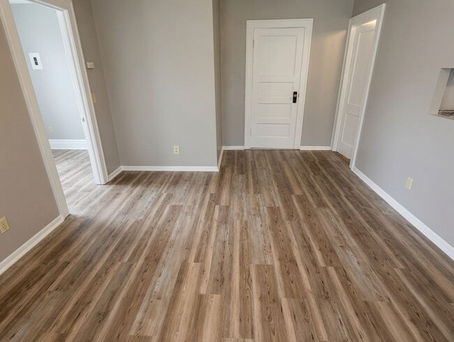 Photo - 931 Smith Ave S Unit 931 1/2 Smith Ave
