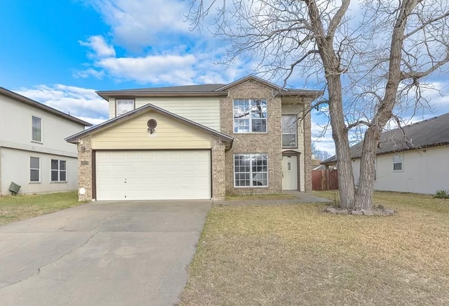 Photo - 1600 Quarry Dr House