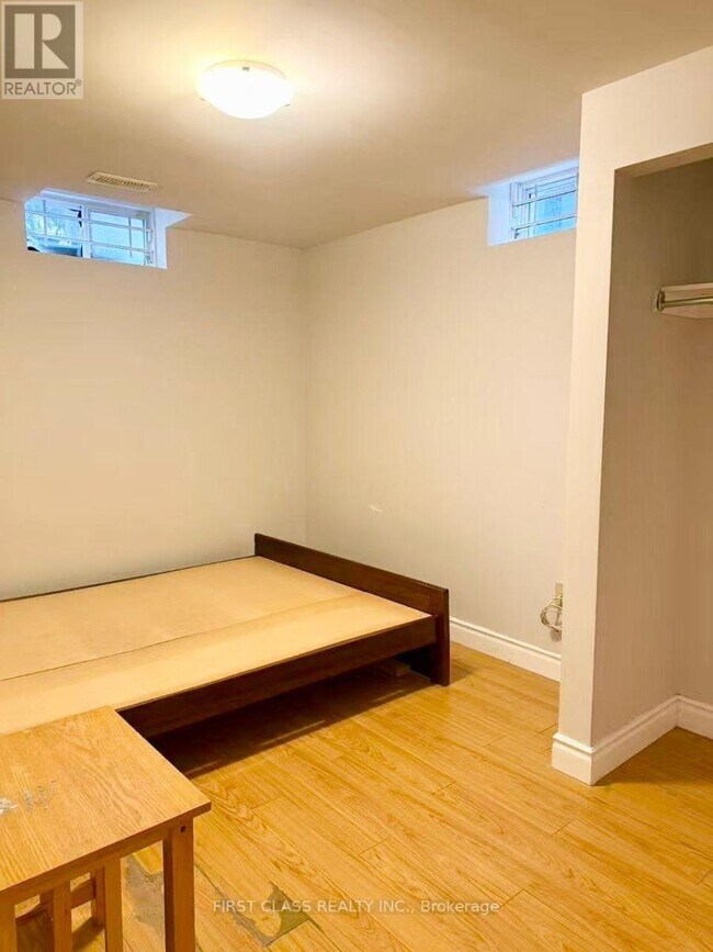 Photo - 14 Tormina Ct