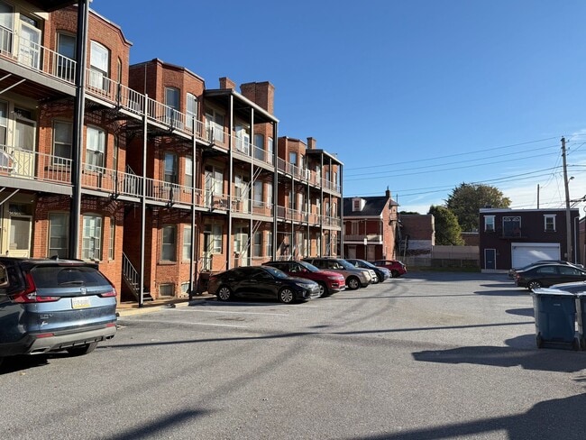 Photo - 1 Bedroom in Downtown Lancaster Unit 21