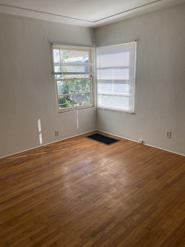 Photo - 2566 1/2 B Street