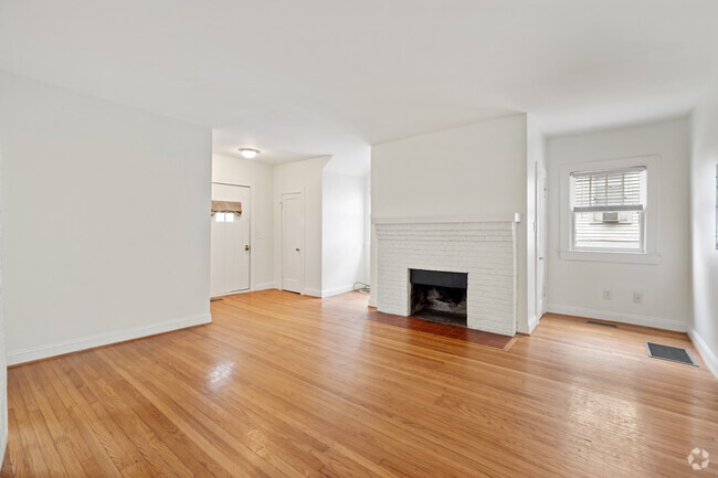 Interior Photo - 1139 14th St S