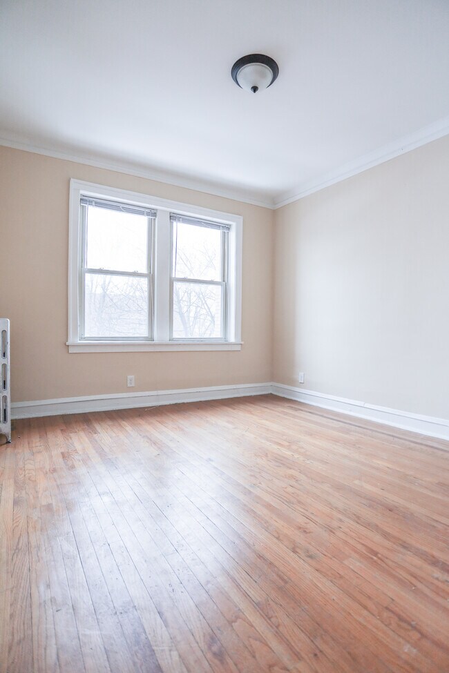 Photo - 3950 W Roscoe St Unit #3C