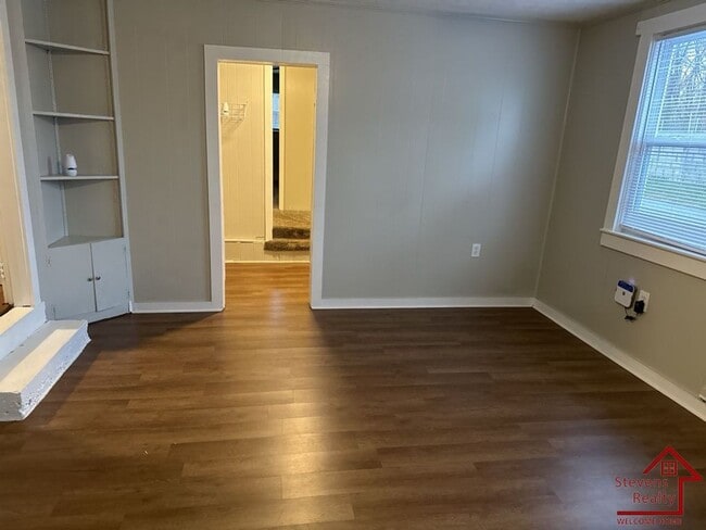 Photo - 1267 Phillips Dr