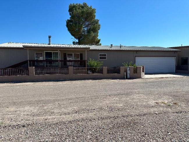 Photo - 1800 E Third Ave