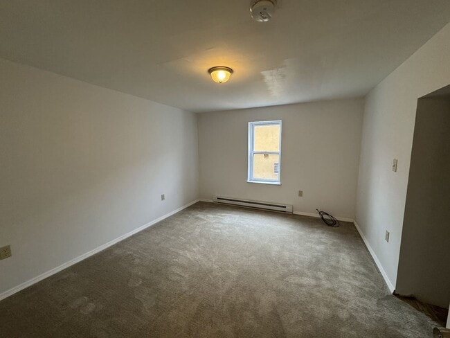 Building Photo - 2312 Arctic Ave Unit 2