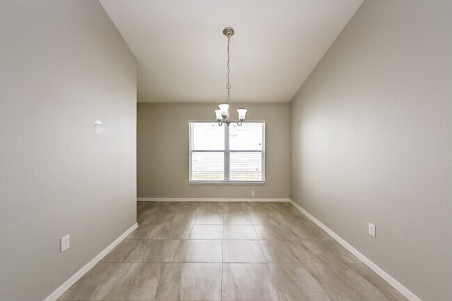 Photo - 12903 Lake Vista Dr