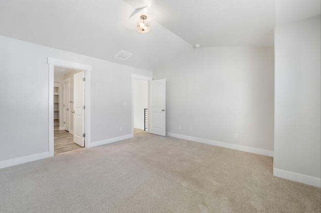 Photo - Pet-Friendly 3-Bedroom Rental Near Thanksg...
