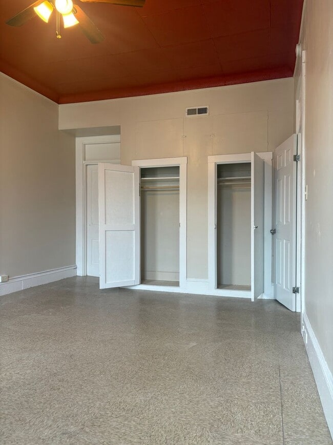 Photo - 344 S Queen St Unit Apt.2