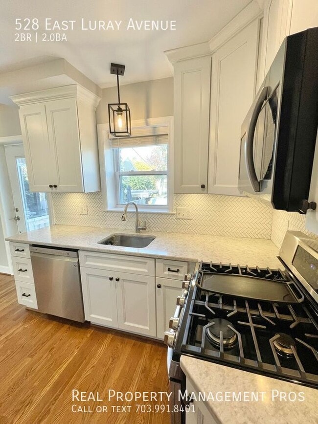 Photo - 528 E Luray Ave