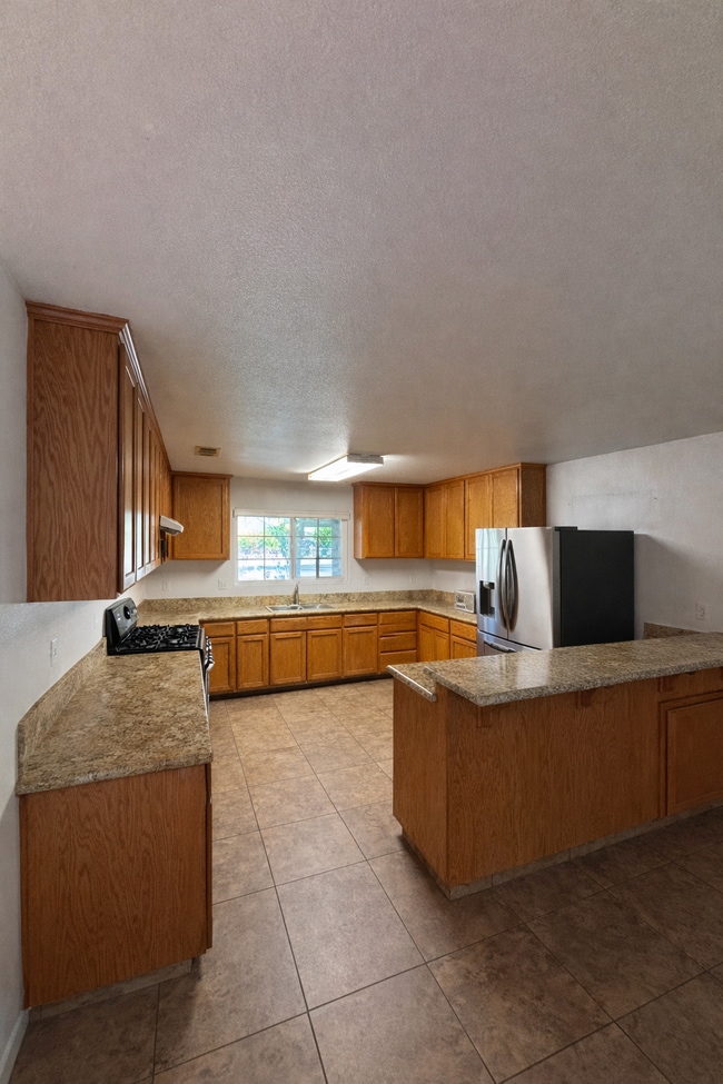 Photo - 107 S Cottage St