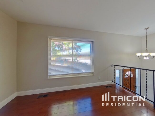 Photo - 3134 S Richfield St