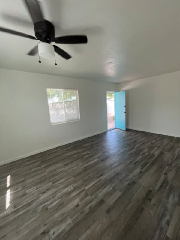 Photo - 920 E Montebello Ave Unidad 2