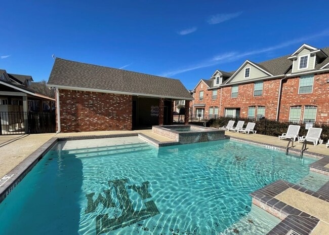 Photo - 1001 Krenek Tap Rd Unit 1502