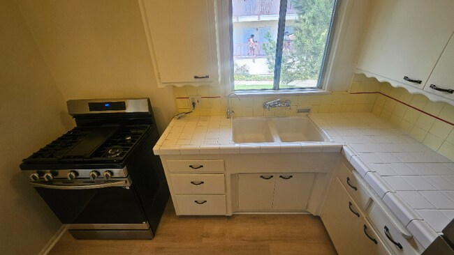 Photo - 1629 N Hobart Blvd Unit 3