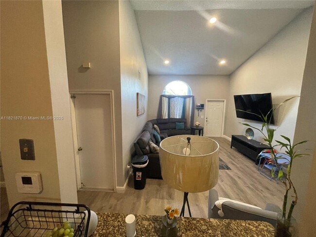 Photo - 8600 SW 15th St