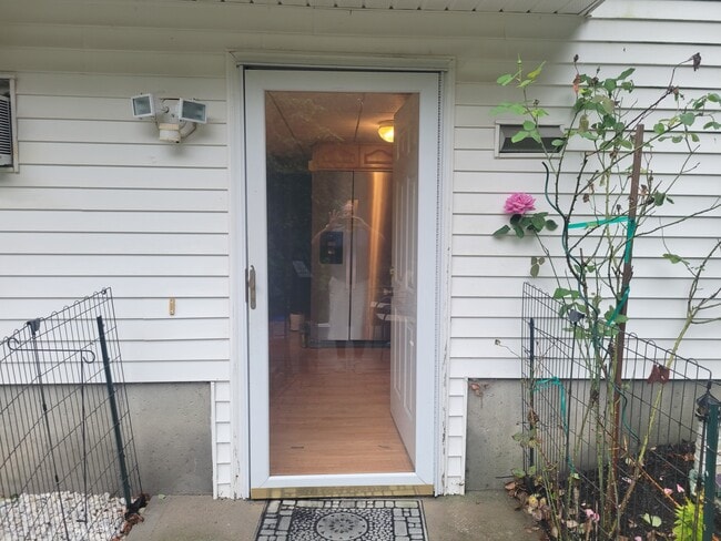 Photo - 42 Lockwood St Unit 42 Lockwood Street