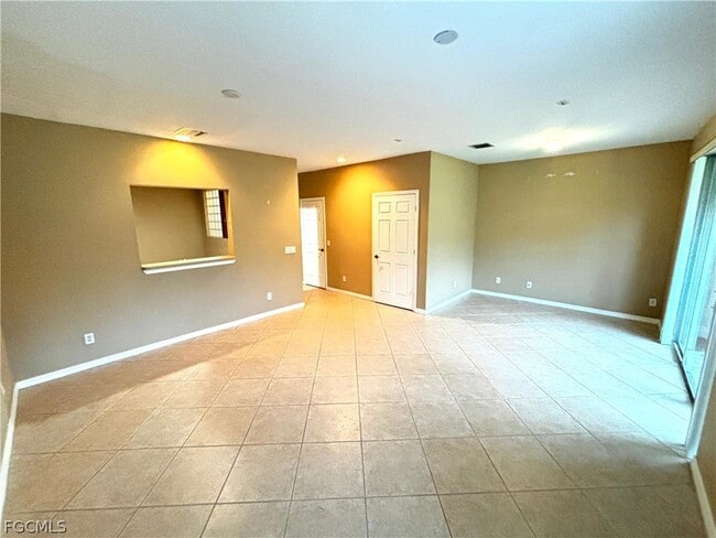 Photo - 3960 Cherrybrook Loop