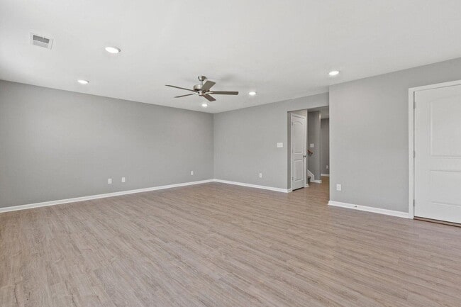 Photo - 6089 Arbor Wds Wy