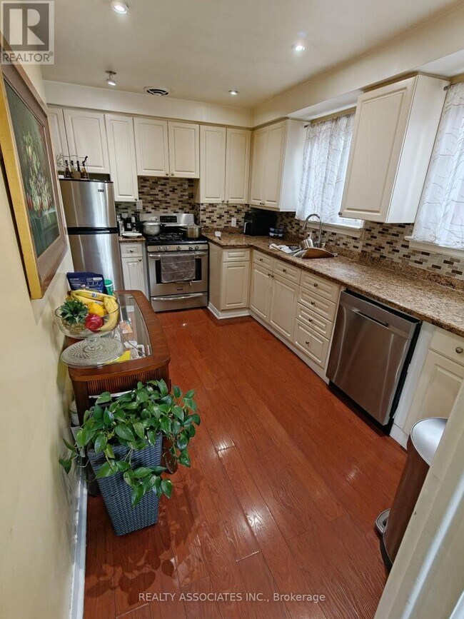 Photo - 69 Cornerbrook Dr