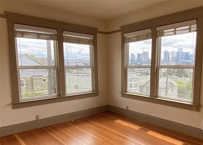 Photo - 1017 Taylor Ave N Unidad 1019