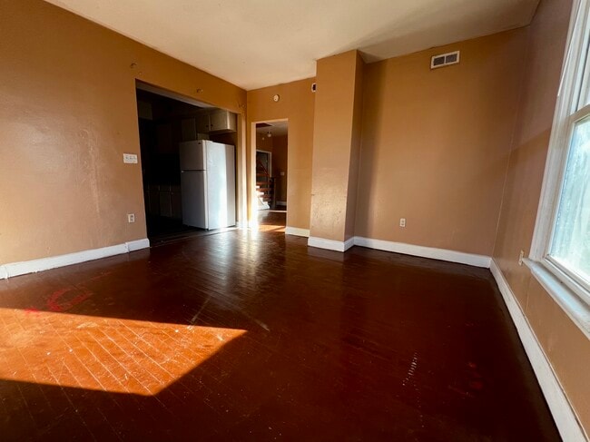 Photo - 914 Bullitt Ave SE