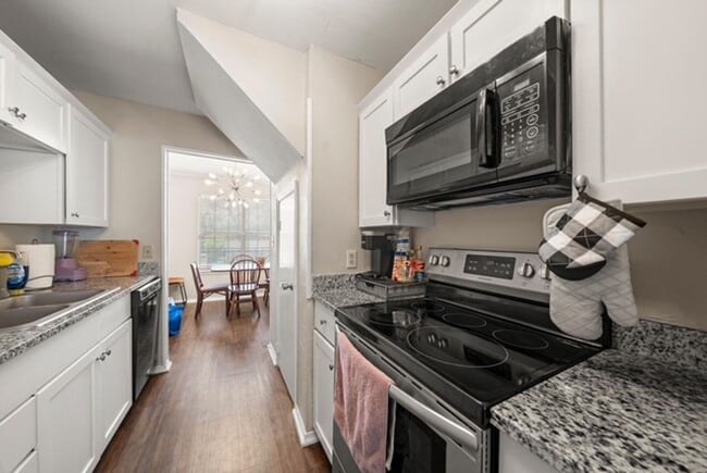 Photo - Tastefully Renovated 3/2.5 Condo Steps fro...