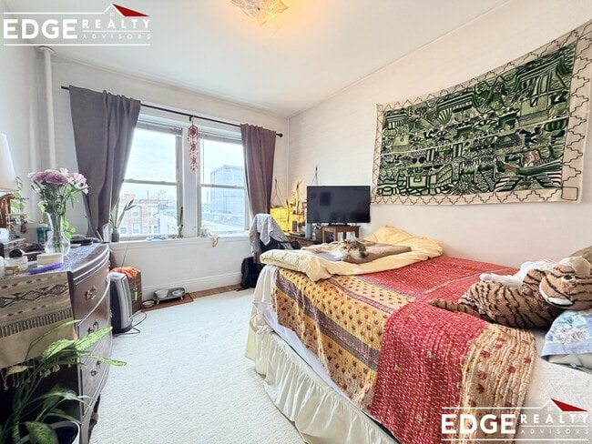 Photo - 264 Kelton St Unit 10