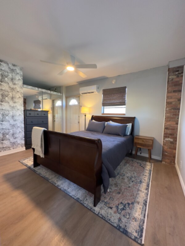 Photo - 801 Indian Creek Ln