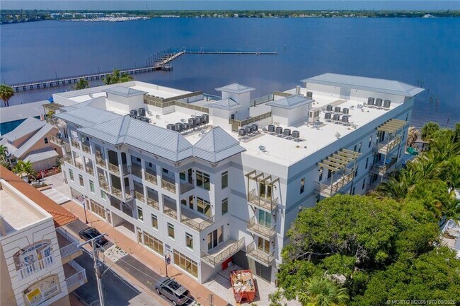 Photo - 41 SW Seminole St Unidad 410