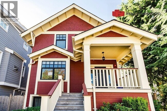 Photo - 930 W 15th Ave